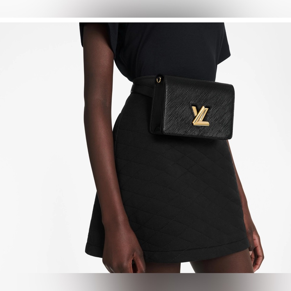 TWO PIECES Louis Vuitton Twist Belt Wallet on Chain Epi Leather AND BELT